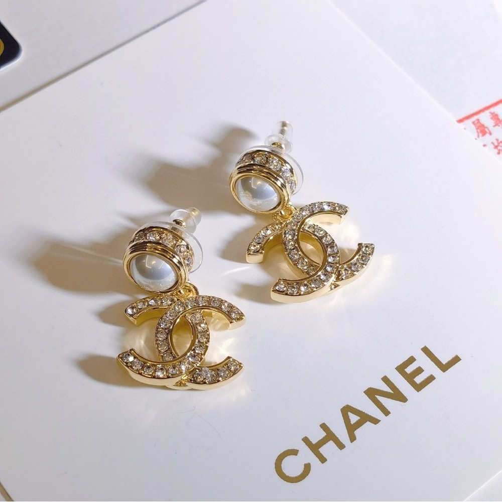 Chanel earrings - Picture 3 of 8